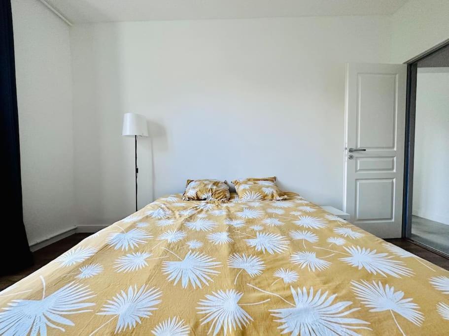 Spacieux Et Lumineux Apartment *