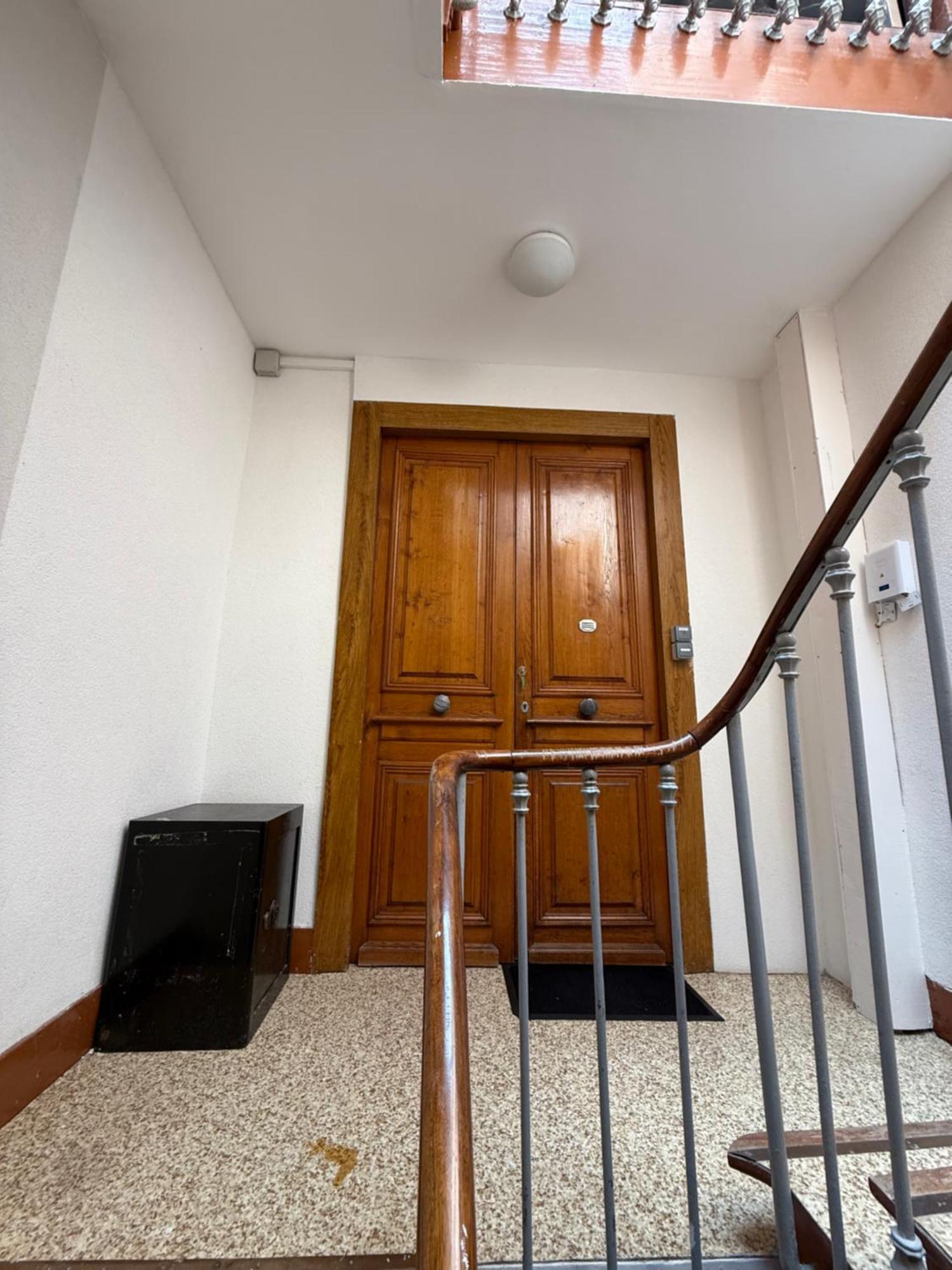 Spacieux Et Lumineux Apartment *